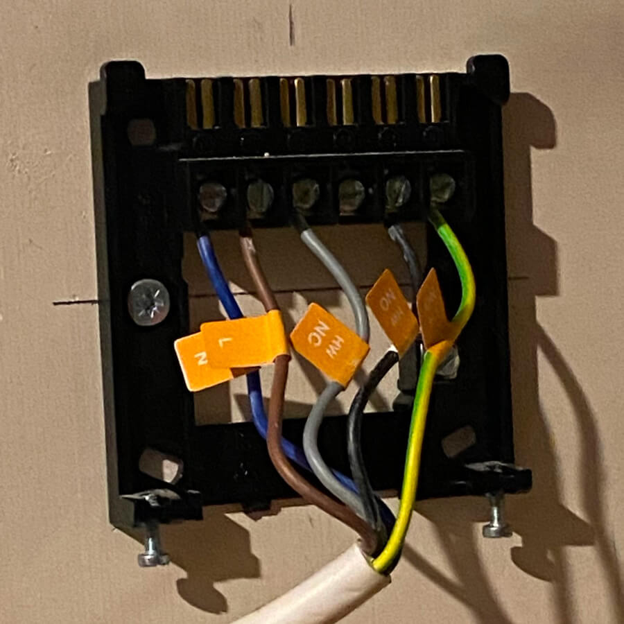 tado-thermostat-install-3